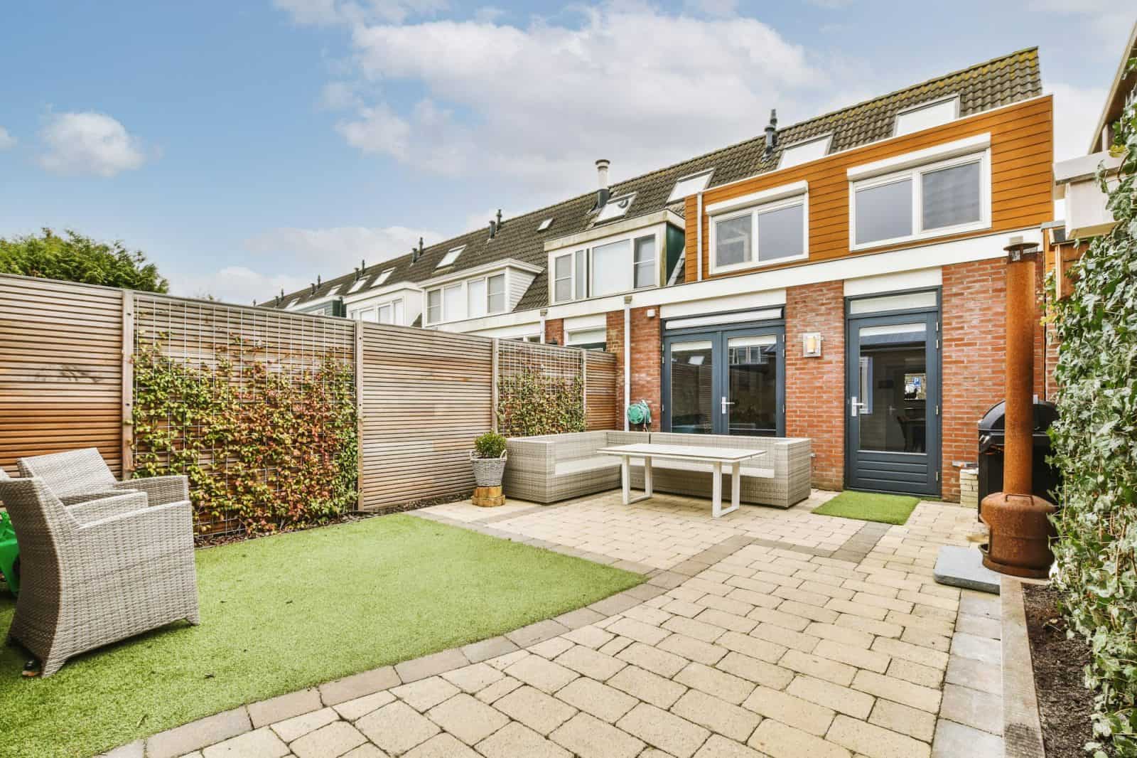 Neat patio with sitting area
